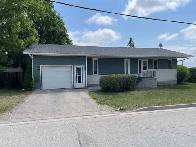 152 5TH Street Beausejour, Manitoba628647582723861222