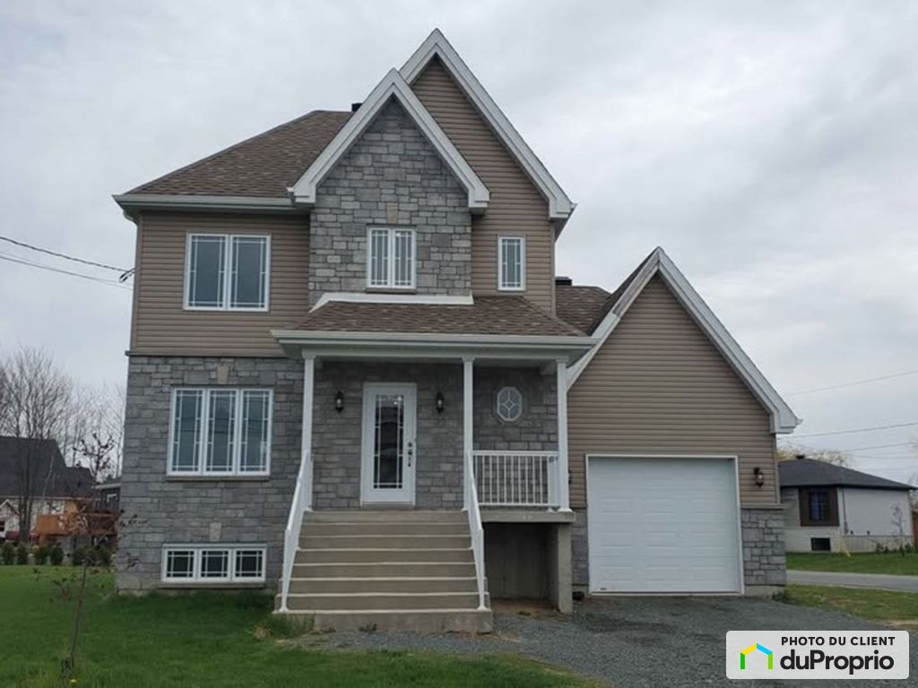 $439,900 - 2 Storey for sale in St-Léonard-D'Aston — photo 1