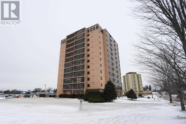 89 Pine ST # 901 Sault Ste. Marie, Ontario in Condos for Sale in Sault Ste. Marie - Image 2
