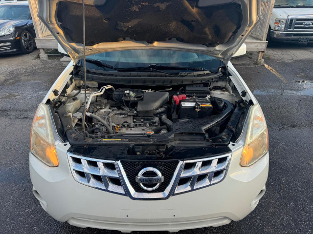 2011 Nissan Rogue FWD 4dr SV in Cars & Trucks in Mississauga / Peel Region - Image 2