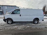 WOW! EXTRA-EXTRA CLEAN INSIDE AND OUT, 2500 3/4 TON CARGO VAN, CLEAN CARFAX HISTORY, A/C, REARVIEW C... (image 3)
