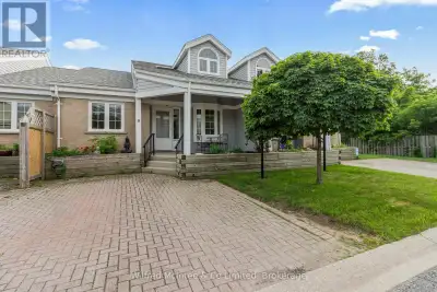 Value packed Townhouse ready for New-Owner. Located in the heart of Port Elgin-one of Ontario's fast...