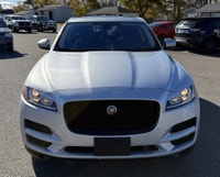 Take a look at this AWD 2018 Jaguar F-Pace 20d Prestige!! This Suv has a Turbo Diesel engine and com... (image 1)