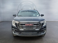 Experience the perfect balance of style and utility with the 2022 GMC Terrain. This is the perfect S... (image 8)