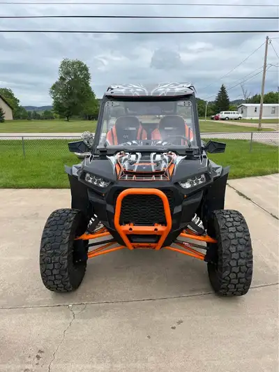 Welcome to Ride Collective - MB APPLY NOW: https://www.ridecollective.ca/get-pre-approved This 2018...