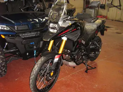 2026 Suzuki V-STROM 1050DE .