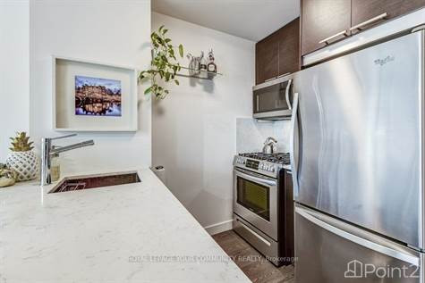 Homes for Sale in Toronto, Ontario $579,000 in Houses for Sale in City of Toronto