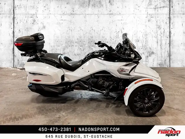 2018 CAN-AM SPYDER F3-T in Sport Touring in Laval / North Shore - Image 2