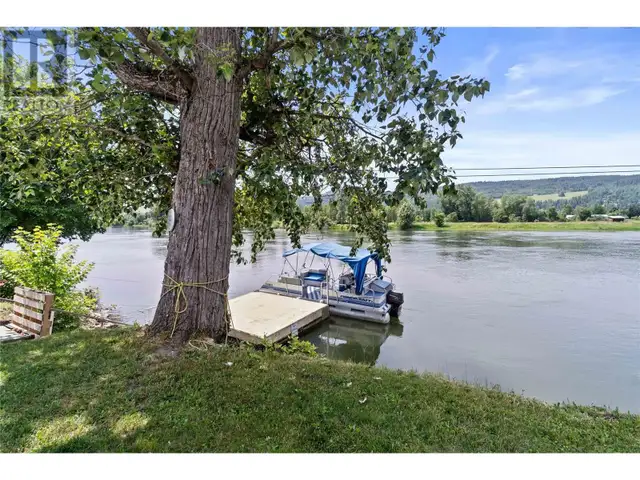7088 97A Highway Grindrod, British Columbia in Houses for Sale in Vernon - Image 16