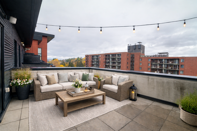 Welcome to The Plaza Available Now 1 Bedroom + Den Move in now don't pay until February 15th 2026 Di...