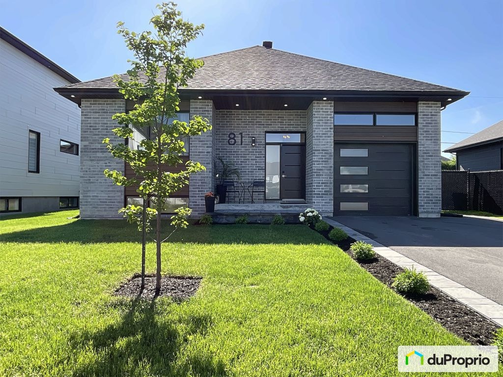 $837,000 - Bungalow for sale in St-Jean-sur-Richelieu (L'Acadie) — photo 1