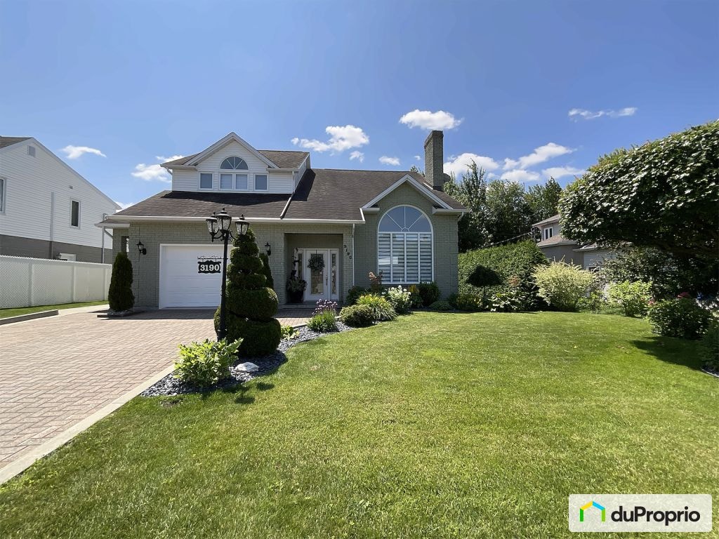 $699,000 - 1 1/2 Storey for sale in Sherbrooke (Fleurimont) — photo 3