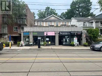 Street-Level Commercial Condo On Bustling Queen St E. Popular Beach Area. 650 Sqft Of Totally Renova...