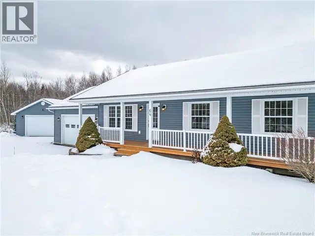 64 Thompson Avenue Burton, New Brunswick in Houses for Sale in Fredericton - Image 4