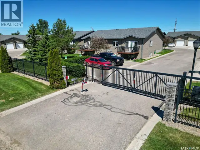20 550 Southwood DRIVE Prince Albert, Saskatchewan in Condos for Sale in Prince Albert - Image 3