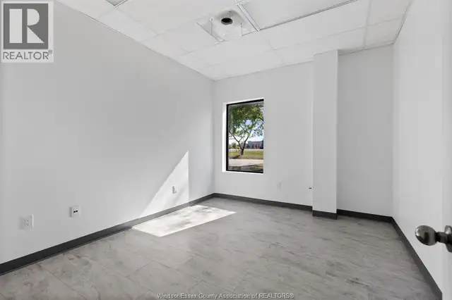 492 BLANCHARD PARK Unit# 1 Lakeshore, Ontario in Commercial & Office Space for Rent in Windsor Region - Image 12