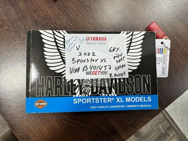 2022 Harley-Davidson Iron 883 **VANCE & HINES PIPES** **TONS OF  in Street, Cruisers & Choppers in Markham / York Region - Image 15