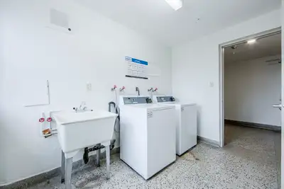 3171 Bathurst Street - 3171 Bathurst Street Apartment for Rent