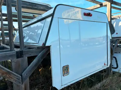 Unused Commercial Canopy for 2020+ Chev/GMC 6’9” Unit #7402 Unused, Leer, Full Length Doors, aluminu...
