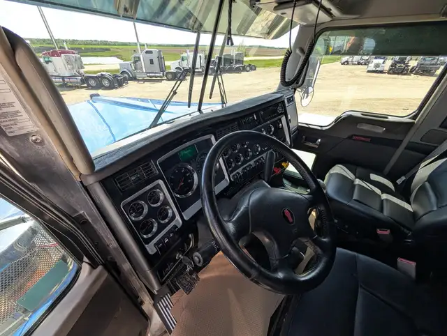 2019 KENWORTH W900L in Heavy Trucks in City of Montréal - Image 12