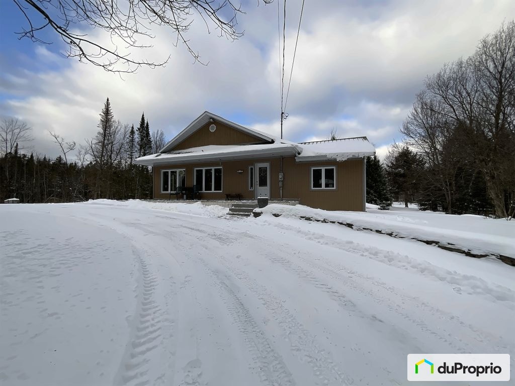 $679,500 - 1 1/2 Storey for sale in Stukely-Sud — photo 2