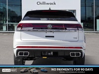 This Volkswagen Atlas Cross Sport boasts a Intercooled Turbo Regular Unleaded I-4 2.0 L/121 engine p... (image 7)
