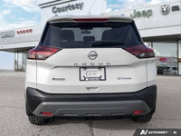 Clean CARFAX | One Owner | Mint Condition Designed to seamlessly integrate into your daily adventure... (image 4)