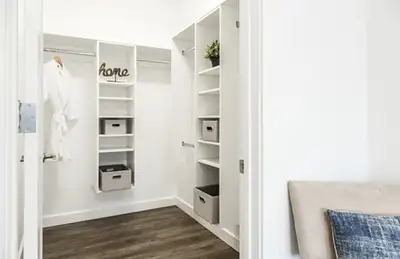 Gorgeous suites downtown Edmonton on Jasper Ave!, View more