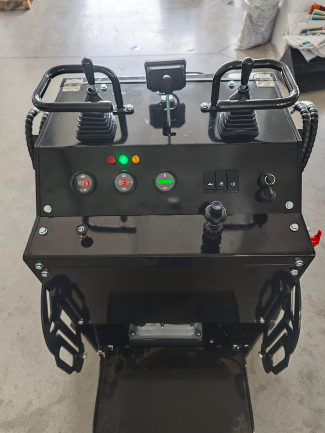 Mini Skid Steer Tracked Compact Loader – Heavy-Duty T380 & T460 in Other Business & Industrial in Winnipeg - Image 2