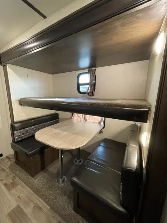 2019 Starcraft 31BHU in Travel Trailers & Campers in St. Albert - Image 9