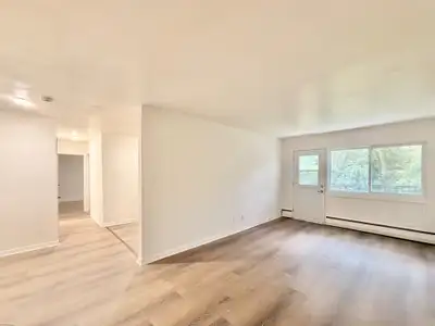 5 1 2-5 1/2-5 et demi-5 and half-3 beds-3 bedrooms-3 chambres-électroménagers inclus-appliances incl...