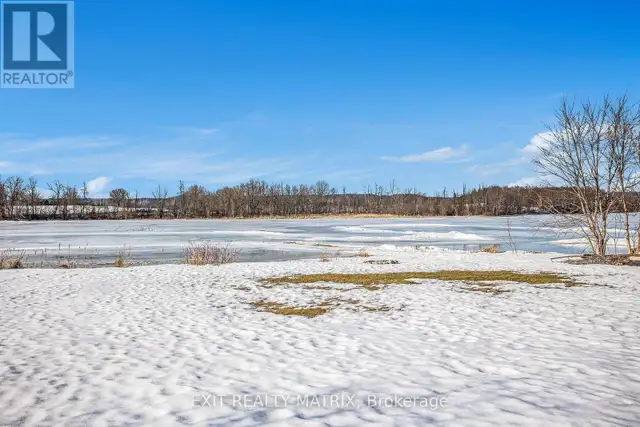 00 BAY ROAD Alfred and Plantagenet, Ontario in Land for Sale in Ottawa - Image 4