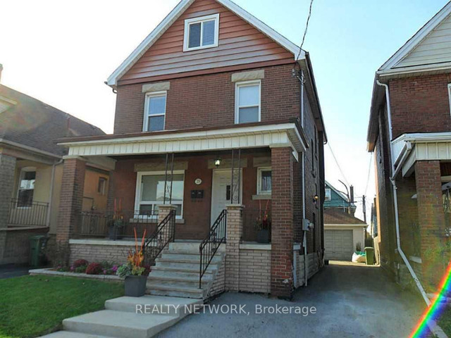 2 Bedroom / 2 Bth - King And Cannon in Houses for Sale in Hamilton