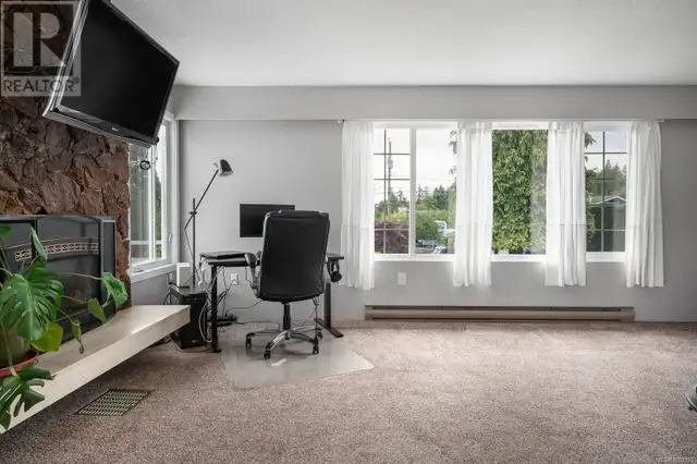 10872 Grandview Rd Saltair, British Columbia62864390244483124