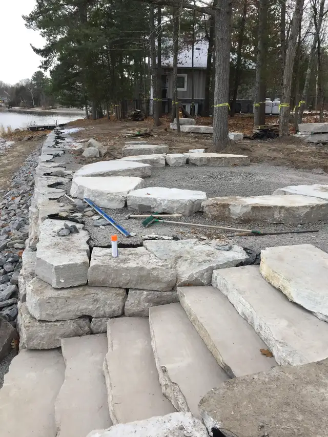 Armour Stone Stone Steps  Retaining walls in Plants, Fertilizer & Soil in Belleville - Image 3