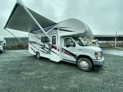Thor Motor Coach Four Winds Class C gas motorhome 24F highlights: Full-Wall Slide Two Closets Cab Ov...