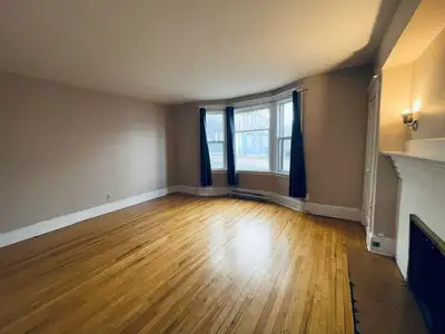 Spacious 3Bedroom Apartment Located Uptown This very large 3bedroom unit offers an impressive amount...