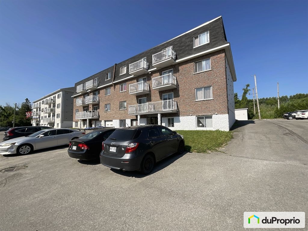 $1,650,000 - 6 units or more for sale in St-Vincent-de-Paul — photo 2