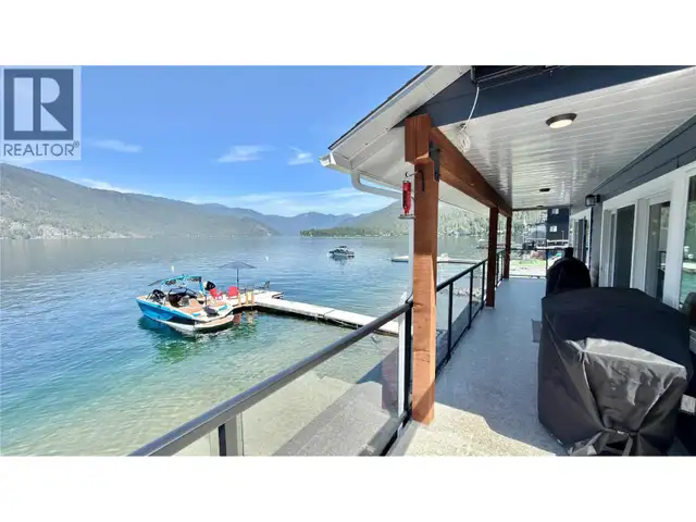 3109 East Lake Drive Christina Lake, British Columbia in Houses for Sale in Penticton - Image 12