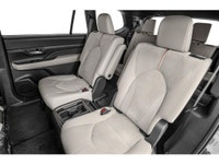 *Rates may vary based on your credit. Engine: 4 Cylinder Engine 2.4L L/100Km City: 9.0 L/100Km Hwy:... (image 8)