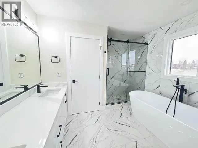 709 Mandalay Avenue Carstairs, Alberta in Houses for Sale in Red Deer - Image 15