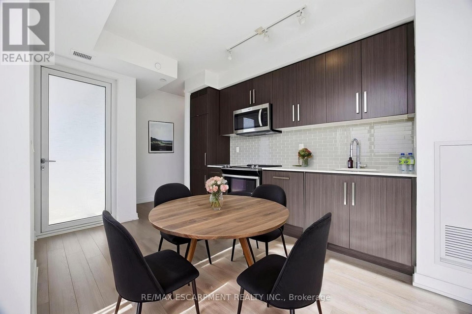 2909 - 5180 YONGE STREET Toronto (Willowdale West), Ontario 3