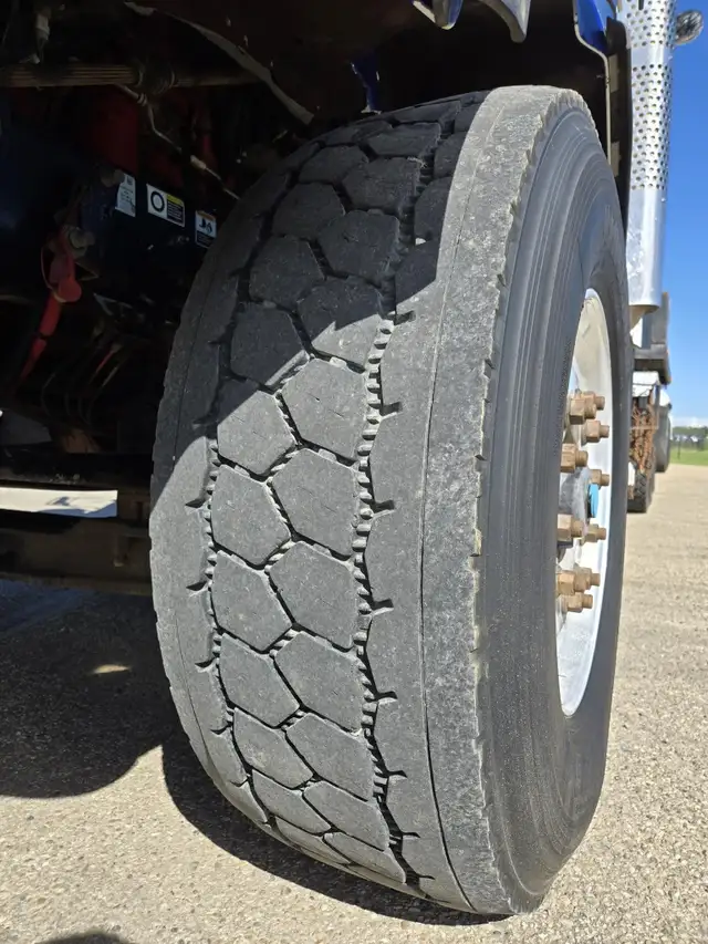 2013 KENWORTH T800 in Heavy Trucks in Saskatoon - Image 76