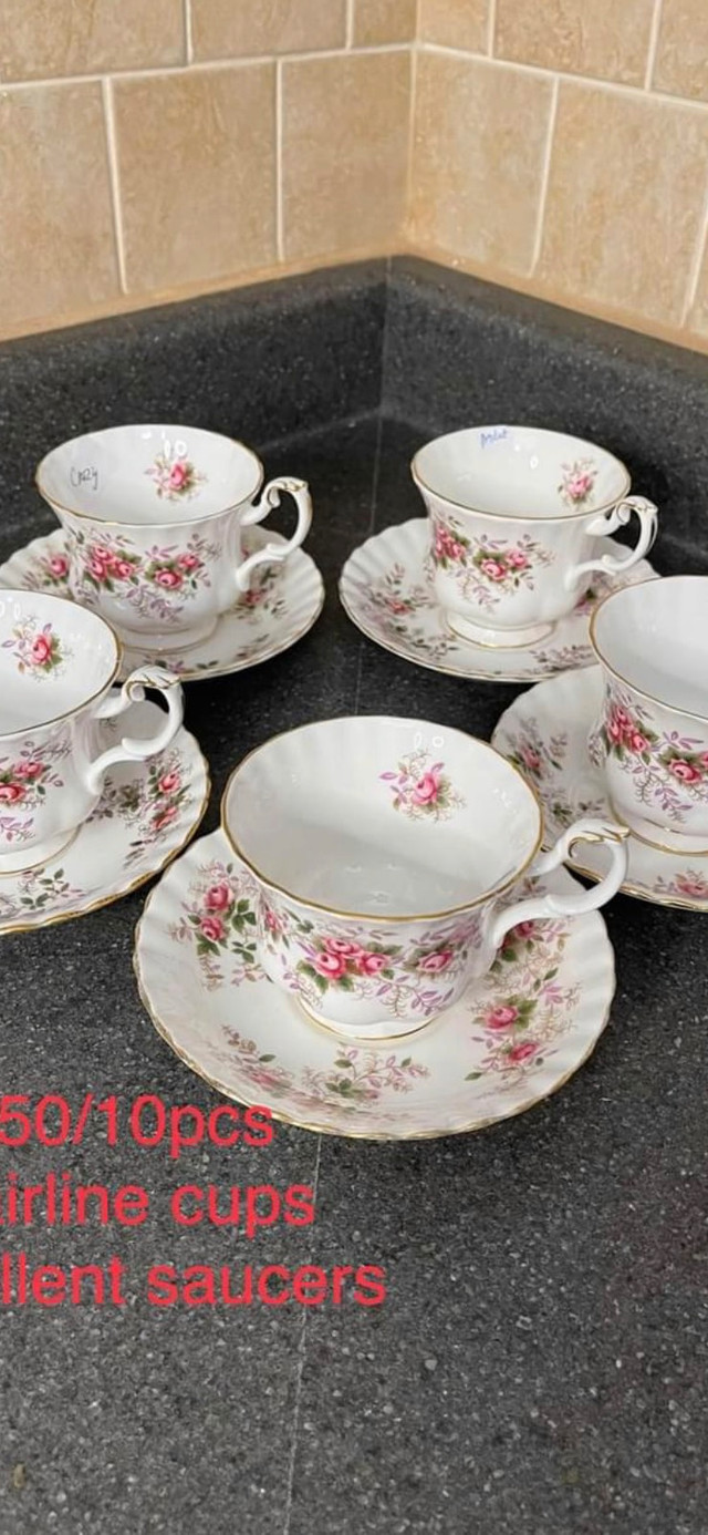 Lavender Rose Royal Albert $50 /5 tea sets or $10 each set in Arts & Collectibles in Oakville / Halton Region