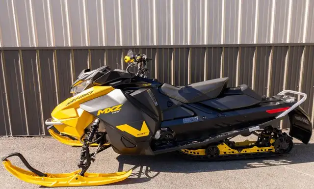 2022 SKIDOO MXZ NEO 600 EFI (FINANCING AVAILABLE) in Snowmobiles in Strathcona County - Image 5