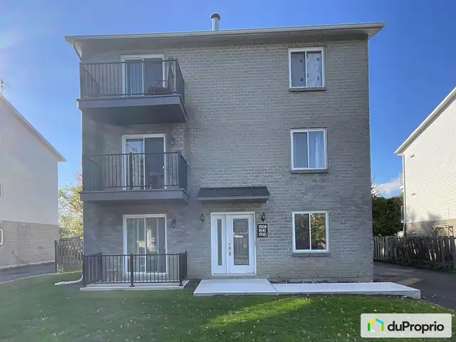 $980,000 - Triplex for sale in Chambly in Houses for Sale in Longueuil / South Shore - Image 3