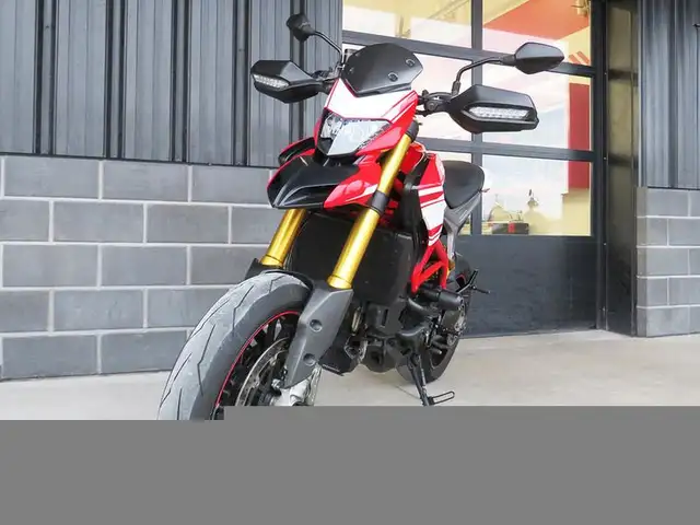 2016 Ducati Hypermotard 939 SP in Sport Touring in Cambridge - Image 5