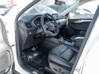 Come see this 2022 Ford Escape SEL before it's too late! *This Ford Escape Is Competitively Priced w... (image 7)