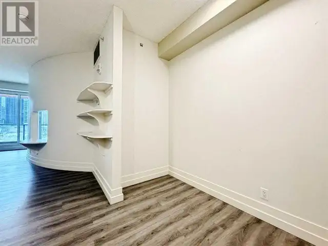510, 205 Riverfront Avenue SW Calgary, Alberta62865715506691122
