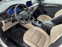 LEATHER HEATED SEATS/STEERING WHEEL, NAVIGATION, REVERSE CAMERA, POWER LIFTGATE, LANE ASSIST, ADAPTI... (image 8)